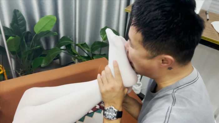 图片[10]_第5风格 剧情00后被入室抢劫绳艺技巧勒晕舔脚 第三部 JS241204~1_HD绳艺资源