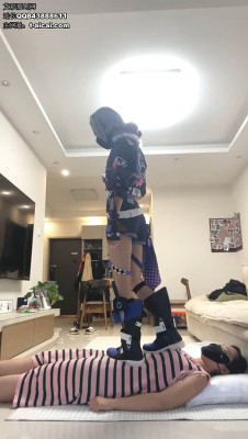 图片[14]_雅泫 cos银狼踩玩女地毯 YC-241023-4_HD绳艺资源