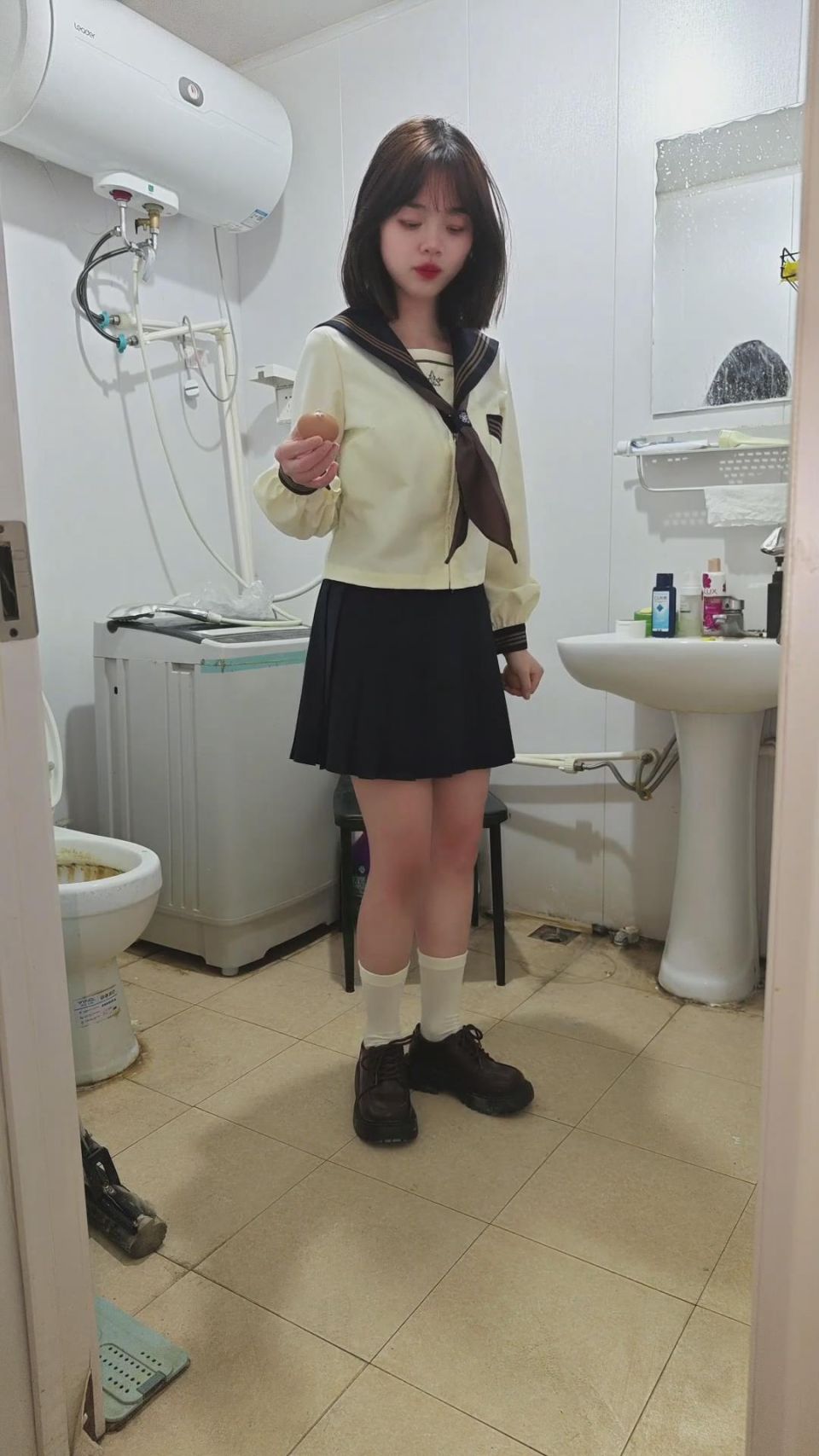 图片[7]_娇娇踩食物诱惑喂你吃_HD绳艺资源