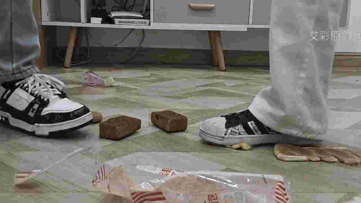 图片[7]_双人精神小妹运动鞋踩蛋糕 YC-241021-2_HD绳艺资源