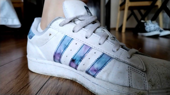 图片[11]_小鱼女神汗臭脚丫穿贝壳+高帮匡威践踏贱狗晚餐 YC-241018-4_HD绳艺资源