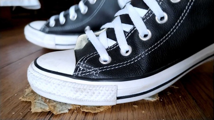 图片[5]_小鱼女神汗臭脚丫穿贝壳+高帮匡威践踏贱狗晚餐 YC-241018-4_HD绳艺资源