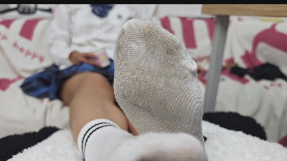 图片[8]_高颜值小缘脏袜子羞辱POV第一视角恋足_HD绳艺资源