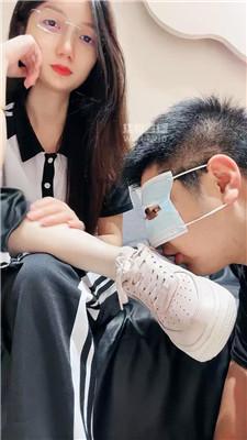 尤物 学生诱惑老师舔脏鞋底【完整版】 bf57015_HD绳艺资源