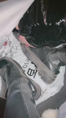 【初见】模特超脏长靴强迫狗舔 bf12033_HD绳艺资源