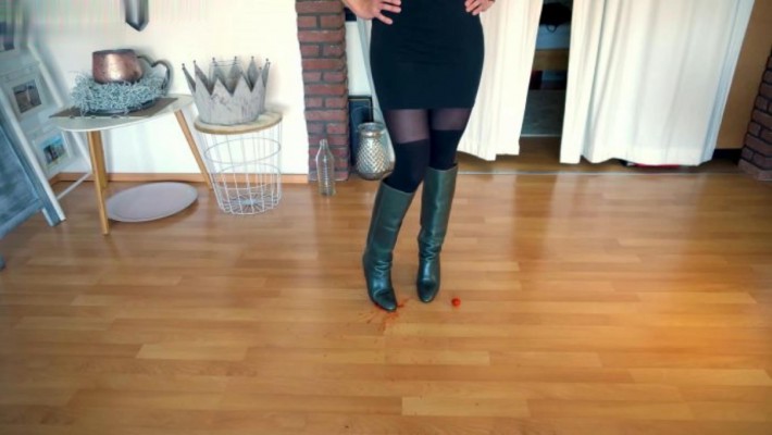 德国s踩中国学生m【定制视频】德国女神教师黑丝踩裆运动踩踏人形阶梯 YC-220521-5