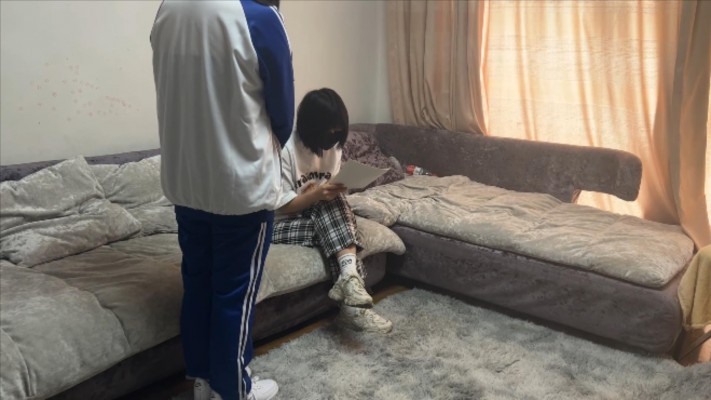 【珂珂女m】家教脚下的女m(上) YC-220430-12