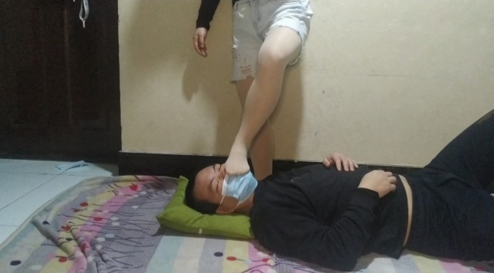 丈母娘和老婆视频聊虐我 YC-230119-3