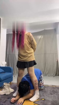 【月月S】精神小妹短靴白袜辱狗 bf18667