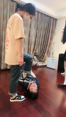 【桃幼幼】双素人学生S暴虐班主任 bf22848