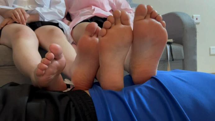 【珂玥】调戏护士反被揍 咸猪手色狼调戏护士小姐姐反被调教成舔脚狗 YC-220804-3