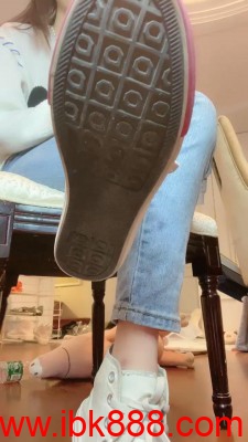【第一视角】腹黑美少女西怡无底线羞辱合集2(重口不喜误入)bf22813_HD绳艺资源