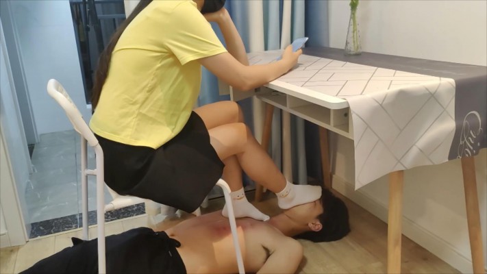 【初晨s】帆布鞋全体重踩踏奖励闻脚 YC-220731-2_HD绳艺资源