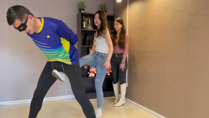 【蛋碎娇娃】『超S·联盟』怒惩夜跑搭讪男 YC-220915-2