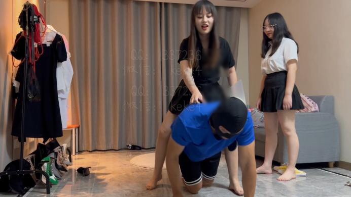 【剧情】欠钱不还的下场【珂玥S】带18岁妹妹踩踏耳光踢打跳踩欠钱的老赖 YC-220725-3