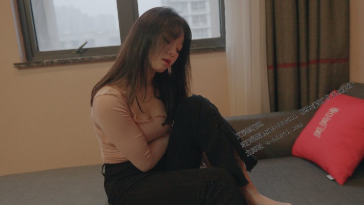 【第5风格】脚深喉，脚插嘴几乎擦吐 YC-230112-3