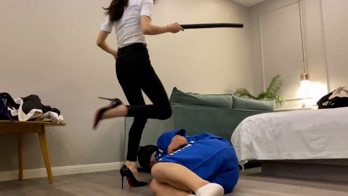 【苏曼】圣水耳光、驭奴 YC-220213-4