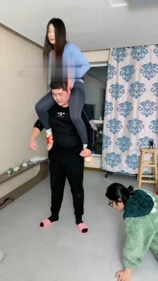 【麋鹿银儿】当着素人面tj-踩踏/骑马/虐打 bf21514