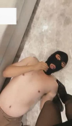 ViVi，女警搏击土匪