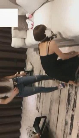 ViVi，抽女奴屁屁
