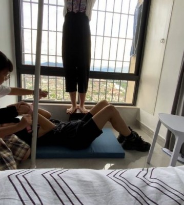 四小主第一次的踩踏体验