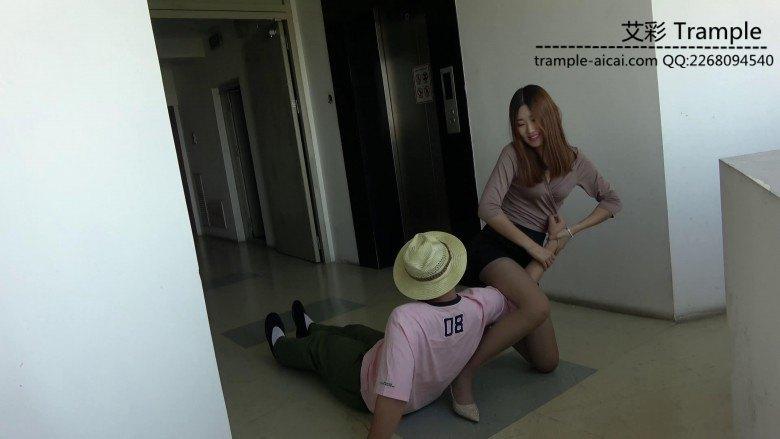 女特工蹂躏、武士中