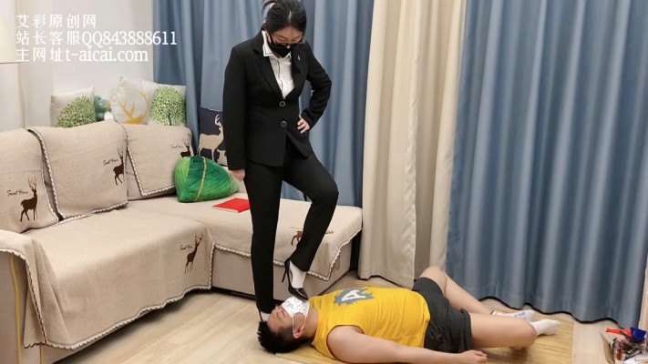 【鹿宝儿原创】老师满足学生的恋足愿望 YC-220226-3