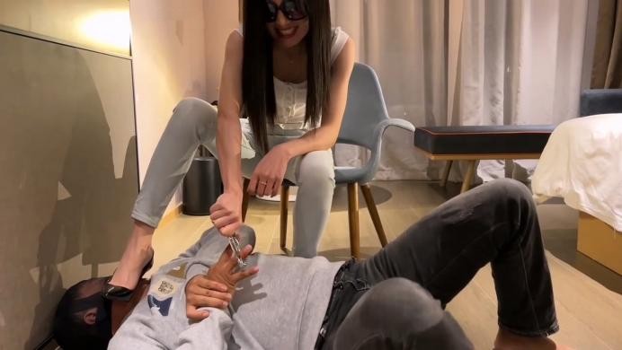 【苏曼】（全新）女警刑具夹手指审问小偷 YC-221126-3