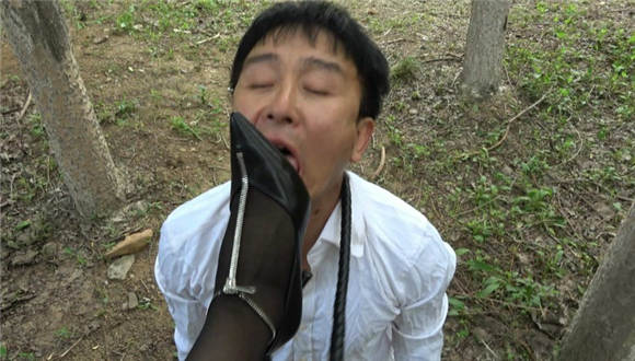 瑶瑶S公园羞辱老贱狗