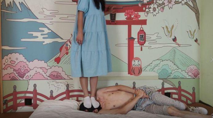 梦晨小姐姐全体重踩头 YC-211021-2