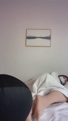 【巴莉绳艺导师】合租室友舔脚被发现 bf11814_HD绳艺资源