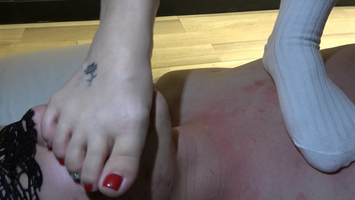 【彼岸花】毯子的福利酸臭白袜 YC-230127-6