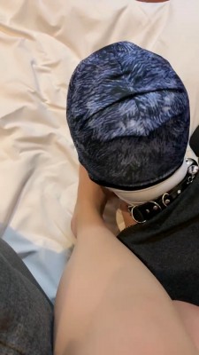 【妮妮sama】裸足黑袜皮鞋踩食物 bf22792