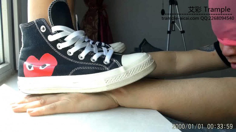 窗台上的舞蹈