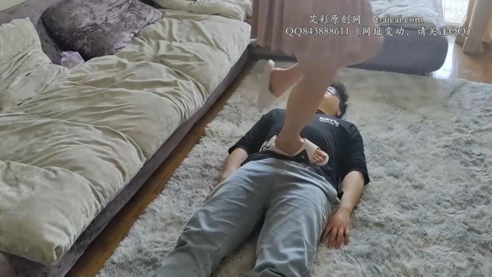 【子怡】50分钟剧情片:把室友调教成狗的过程 YC-220626-3