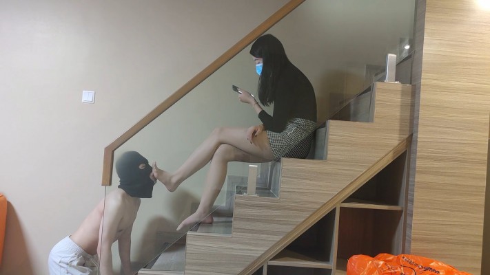 （中山素人联盟）174cm大长腿白领OL肉丝雯溪女神的脚垫 YC-220502