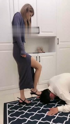 【樱木花椒】御姐高跟凉鞋裸足辱前任 JS22091701