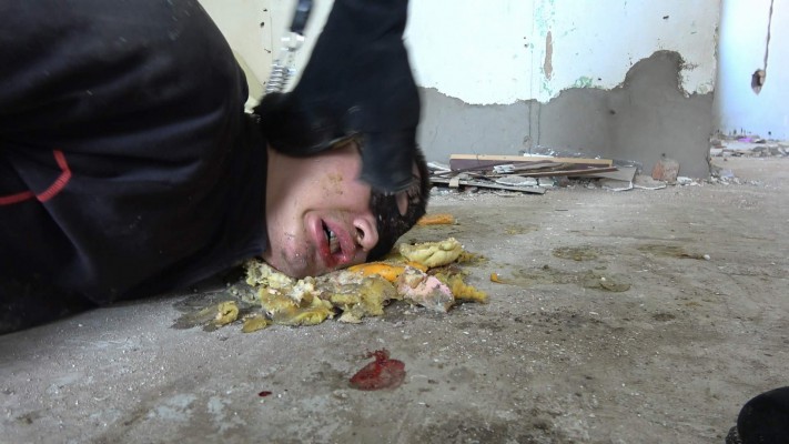 【彼岸花】破楼舔超脏鞋底，暴踹狗嘴 YC-220521-4