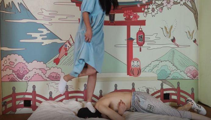 梦晨小姐姐全体重踩头 YC-211021-2