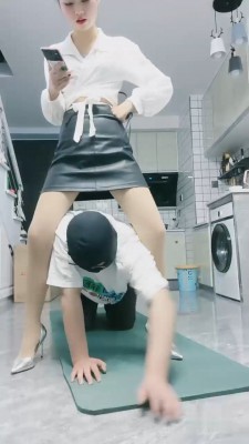 【小小小魔女】空姐虐废刁蛮乘客 bf22257