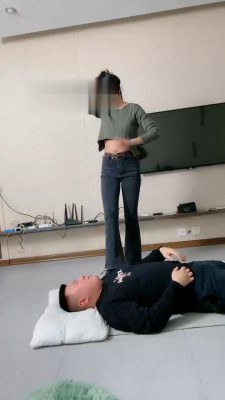 【麋鹿银儿】素人姐妹虐打出气调 bf21836