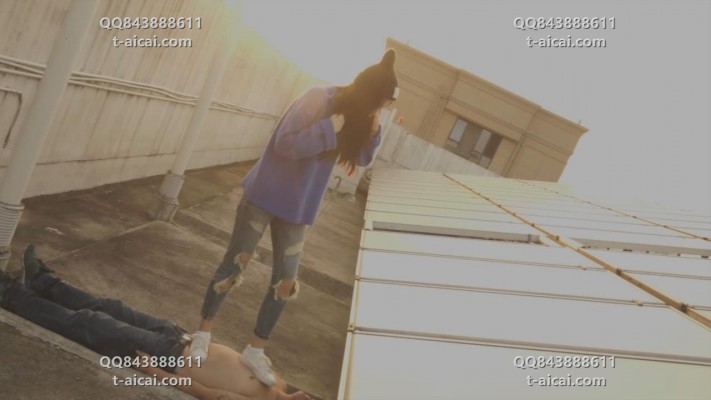 【婉慈Icon】绝版-南一天台虐尾随男（航拍，踩烂舌头） TTTIO-20220129