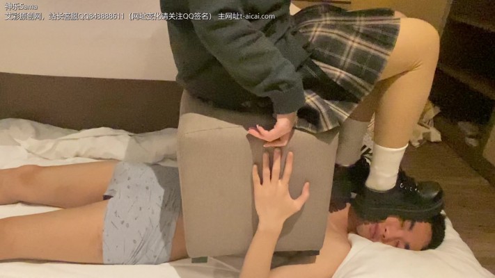 【神乐Sama】黑白松糕鞋的践踏&特制圣女果餐 YC-220415