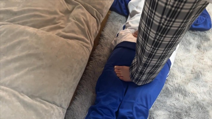 【珂珂女m】家教脚下的女m（上） YC-220430-12