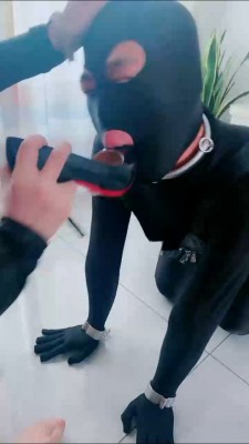 【高傲】家奴伺候主人下班 bf22775