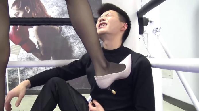 国产格斗MF-MF00丝袜高跟美女的挑战（跪杀+搏击+关节技+踩脖子）bf17918