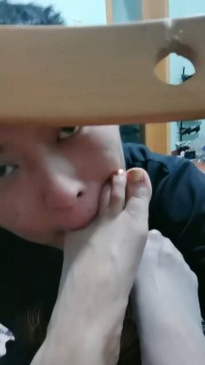 【明明】开发素人恋足调 bf22053