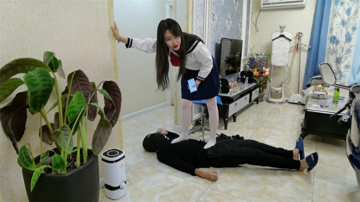 小爱JK踩踏 YC-220219-3