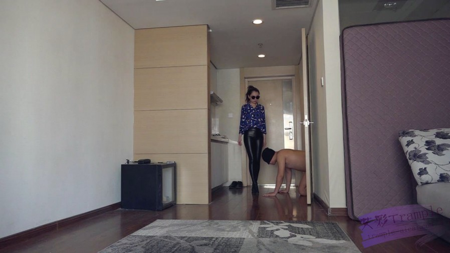 超级原味臭棉袜,脏鞋底艺术训练贱狗_HD绳艺资源