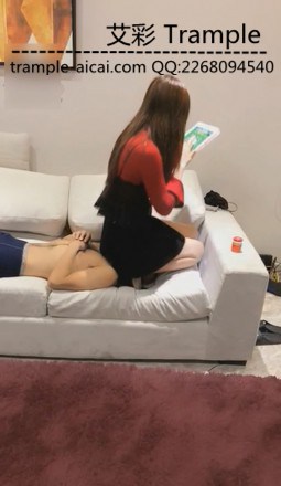VIVI调教光头奴